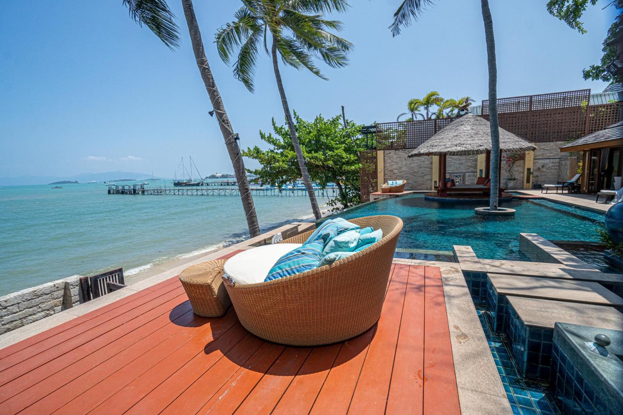 Upni Duniya - Luxury, Beachfront 9-Suites Villa Bang Rak Beach  Eksteriør bilde